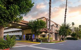 Holiday Inn Express Simi Valley California